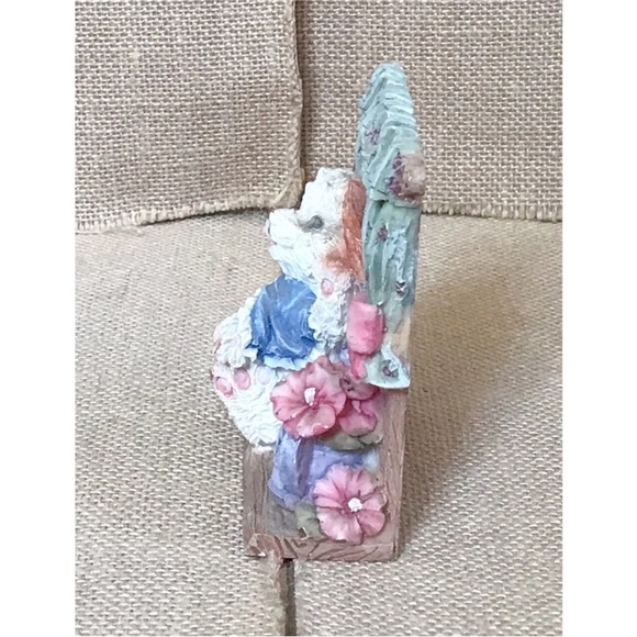 Vintage Dog In Window Resin Figurine Whimsical Kitsch Puppy Love Cottage Core - Picture 5 of 8